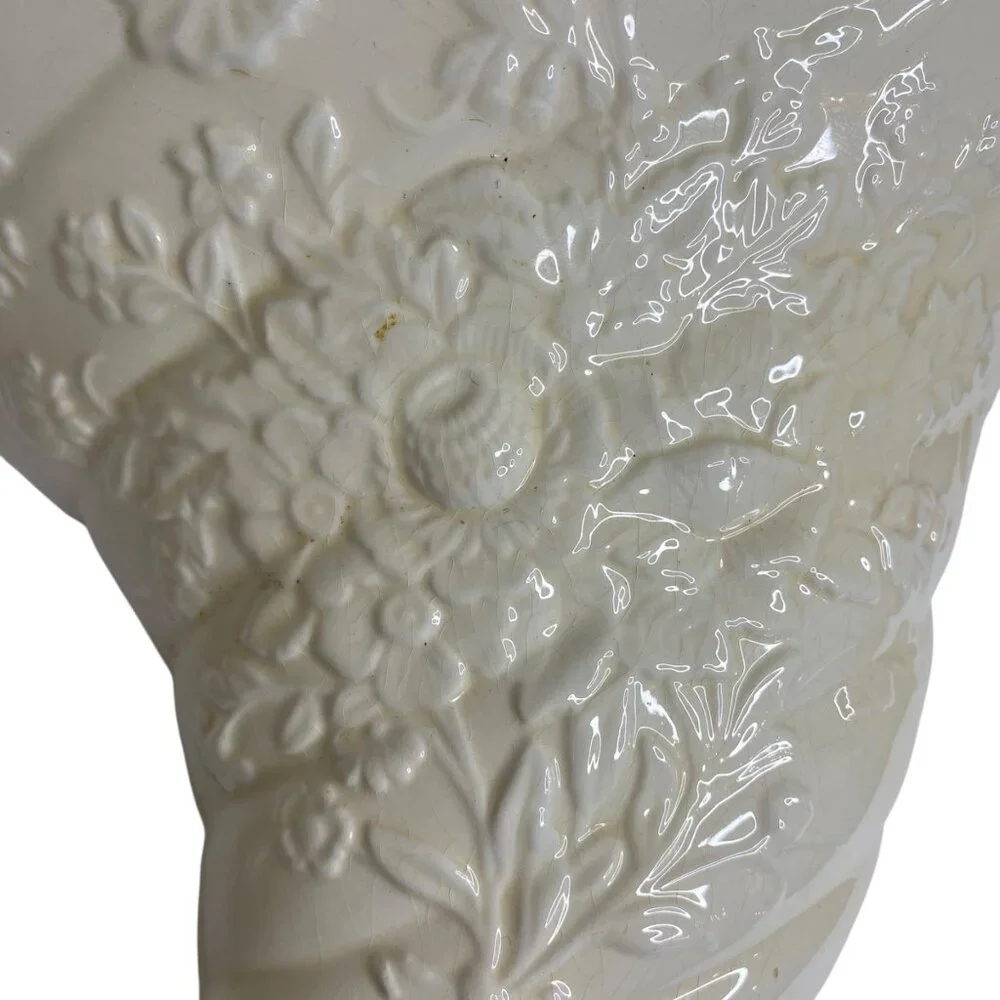 Ethan Allen Handcrafted Italian Ceramic Floral Cornucopia Wall Shelf Sconce 15''